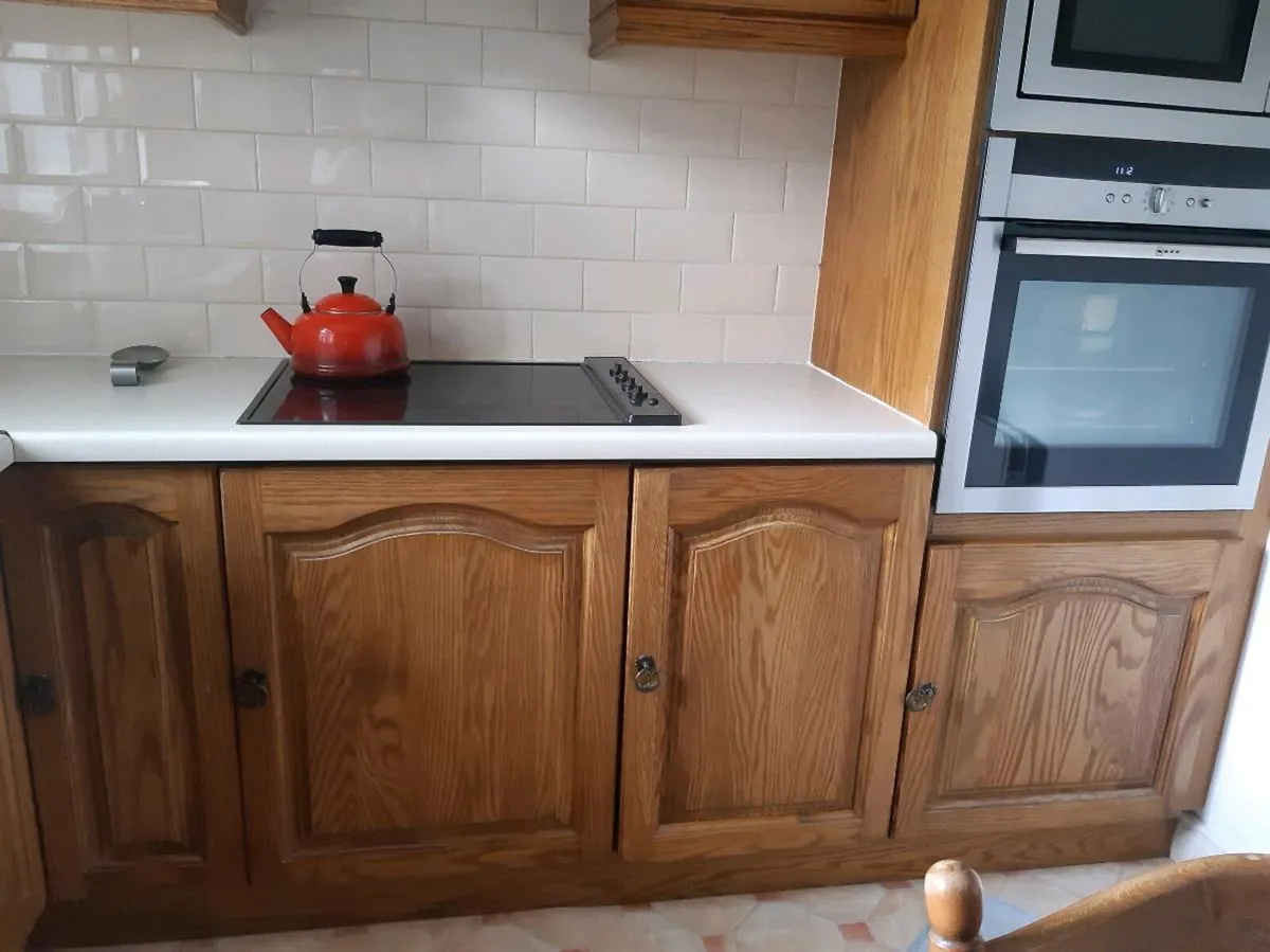 Kitchen units - Image 1