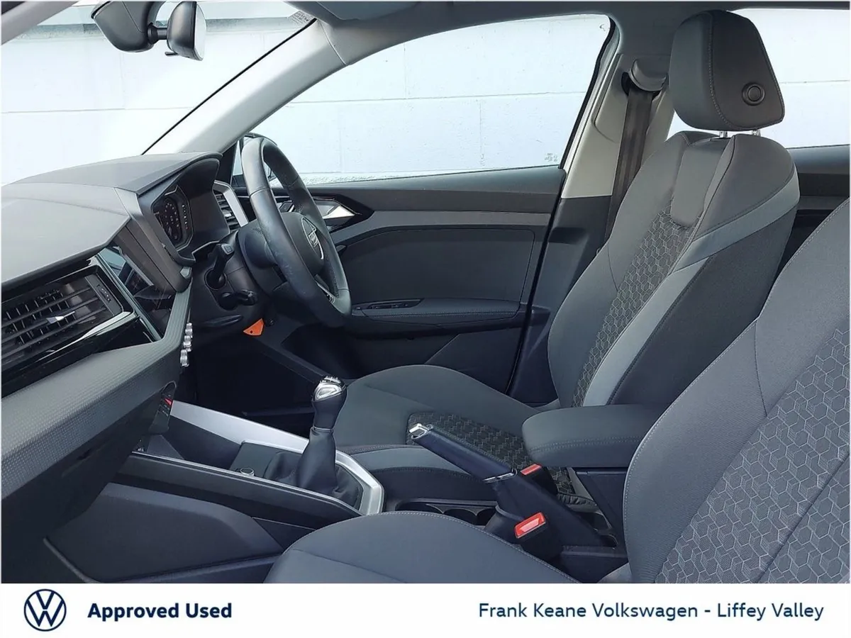 Audi A1 S-line 30 Tfsi 110HP  black Roof   17  Di - Image 4