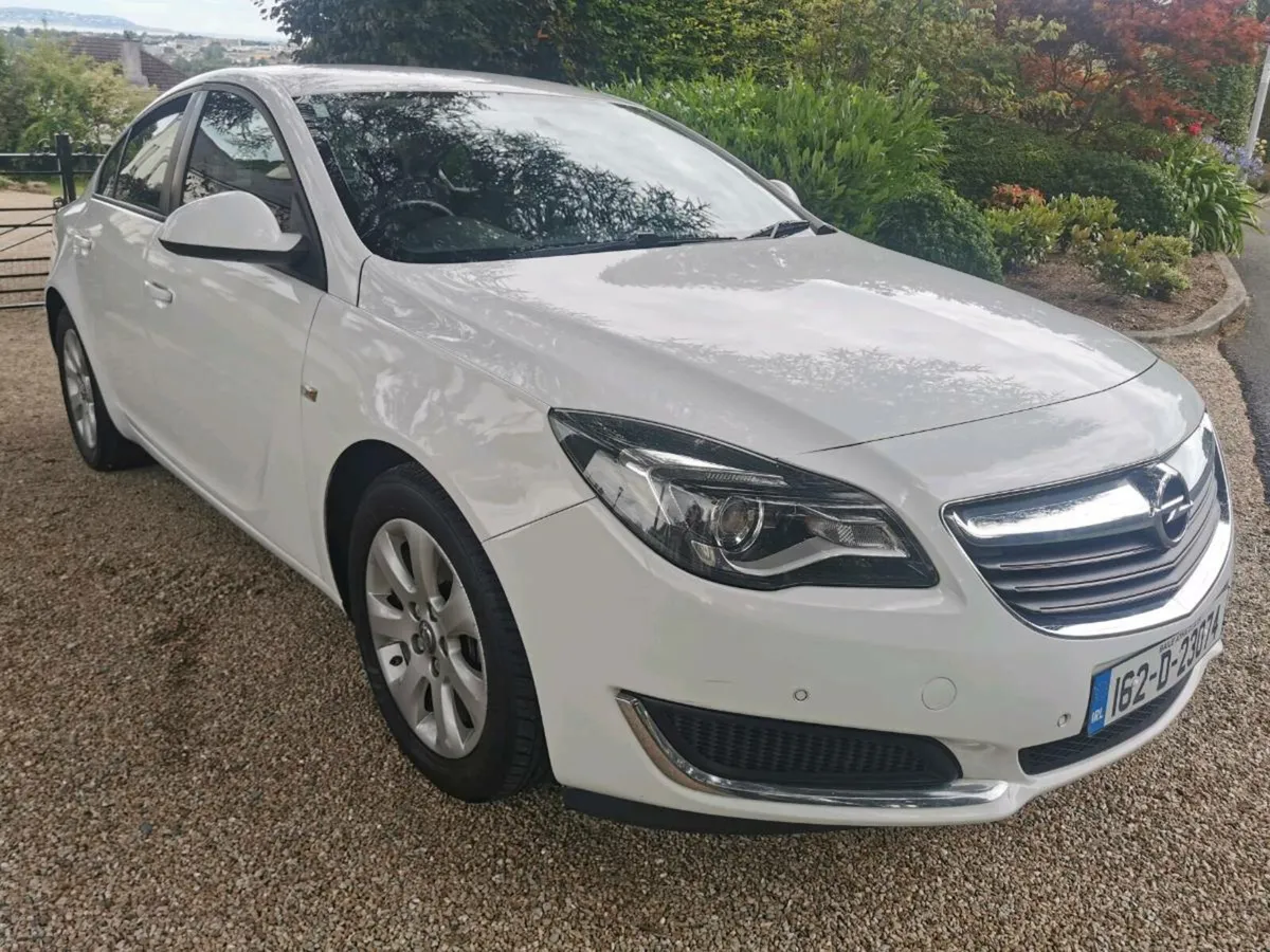 2016 Opel Insignia 1.6CDTI - Image 1