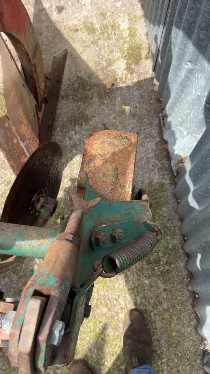 Kverneland plough - Image 2