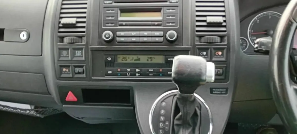 Volkswagen Caravelle 2007 - Image 1
