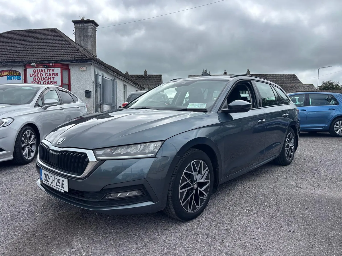 Skoda Octavia 2021  NEW  MODEL  PETROL ESTATE - Image 2