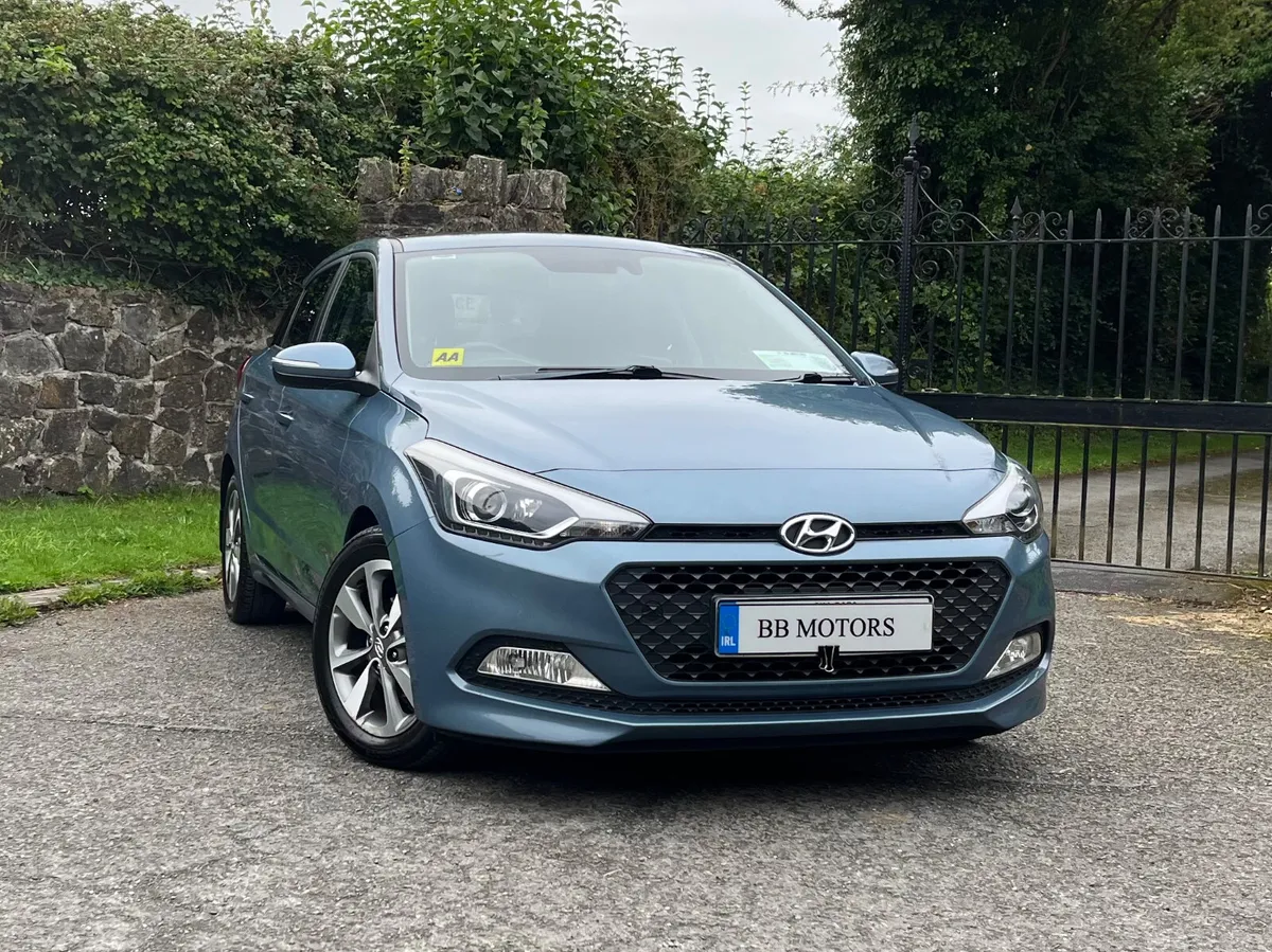 Hyundai i20 1.2 Deluxe - Image 4