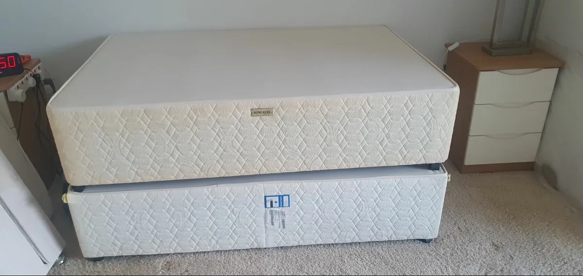 King Size Bed Base (5ft)  - Free To Take - Image 3