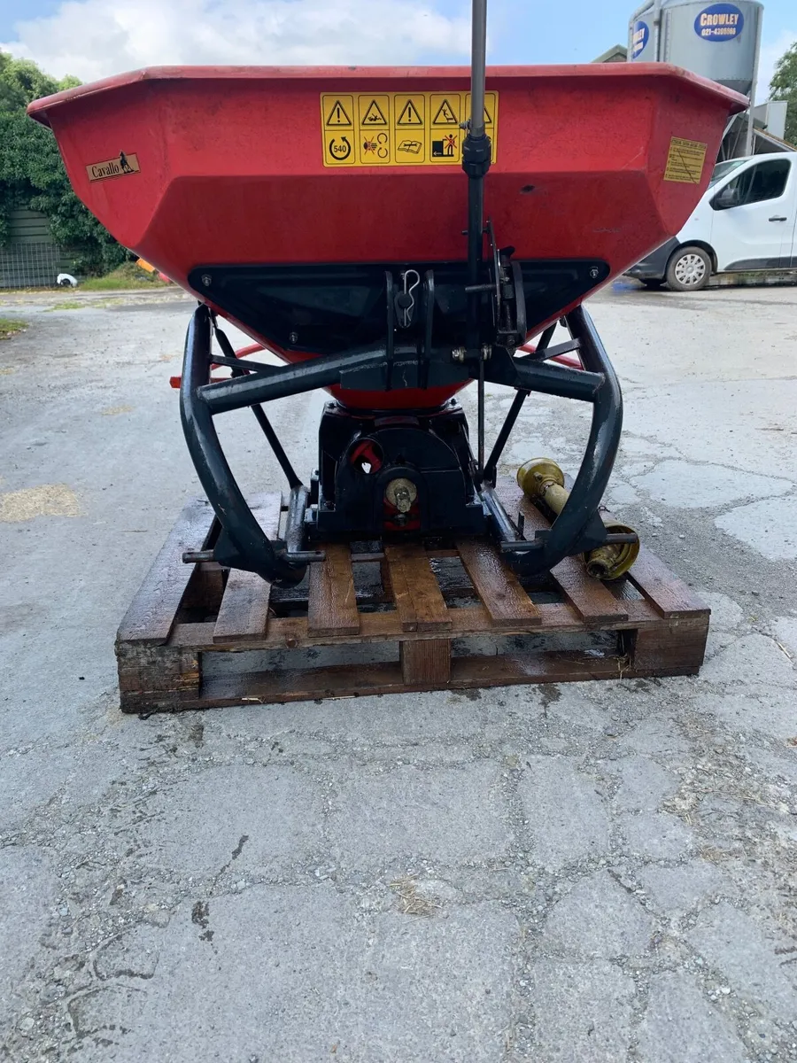 Farm machinery - Image 1