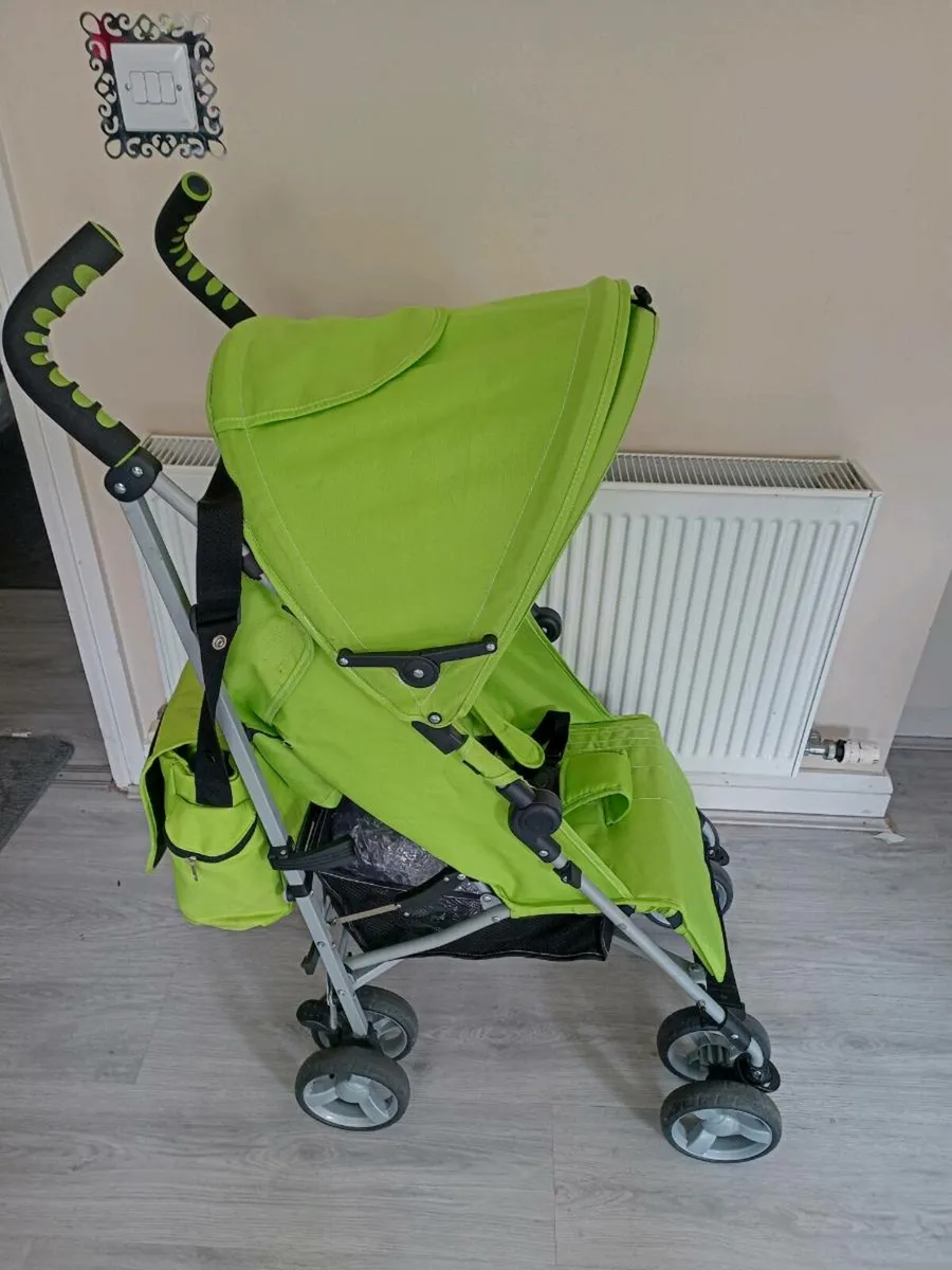 Zeta vooom baby's buggy. Rain cover+ footmuff - Image 2