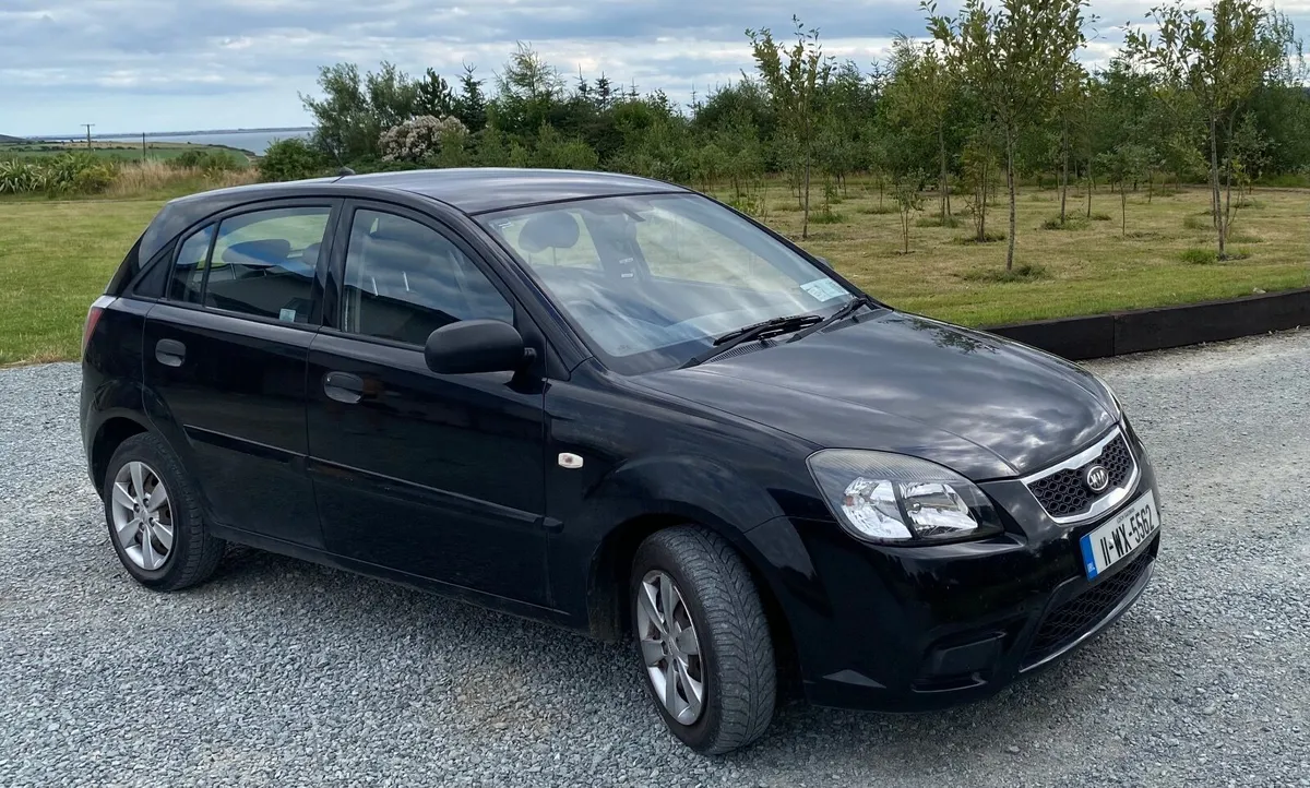 Kia Rio 2011 - Image 1
