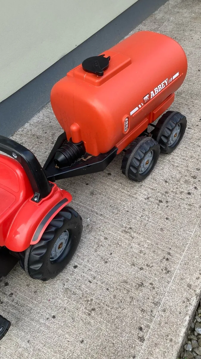 Toy tractor and slurry tank - Image 3