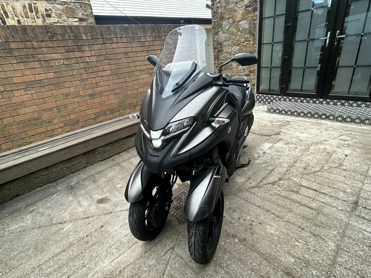 Yamaha 300cc ride on a full car (B) licence - Image 2
