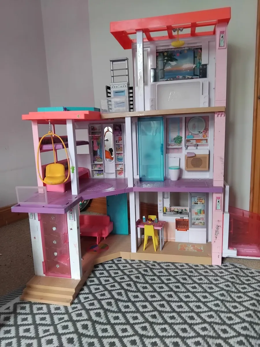 Barbie Dream House ( large) - Image 2