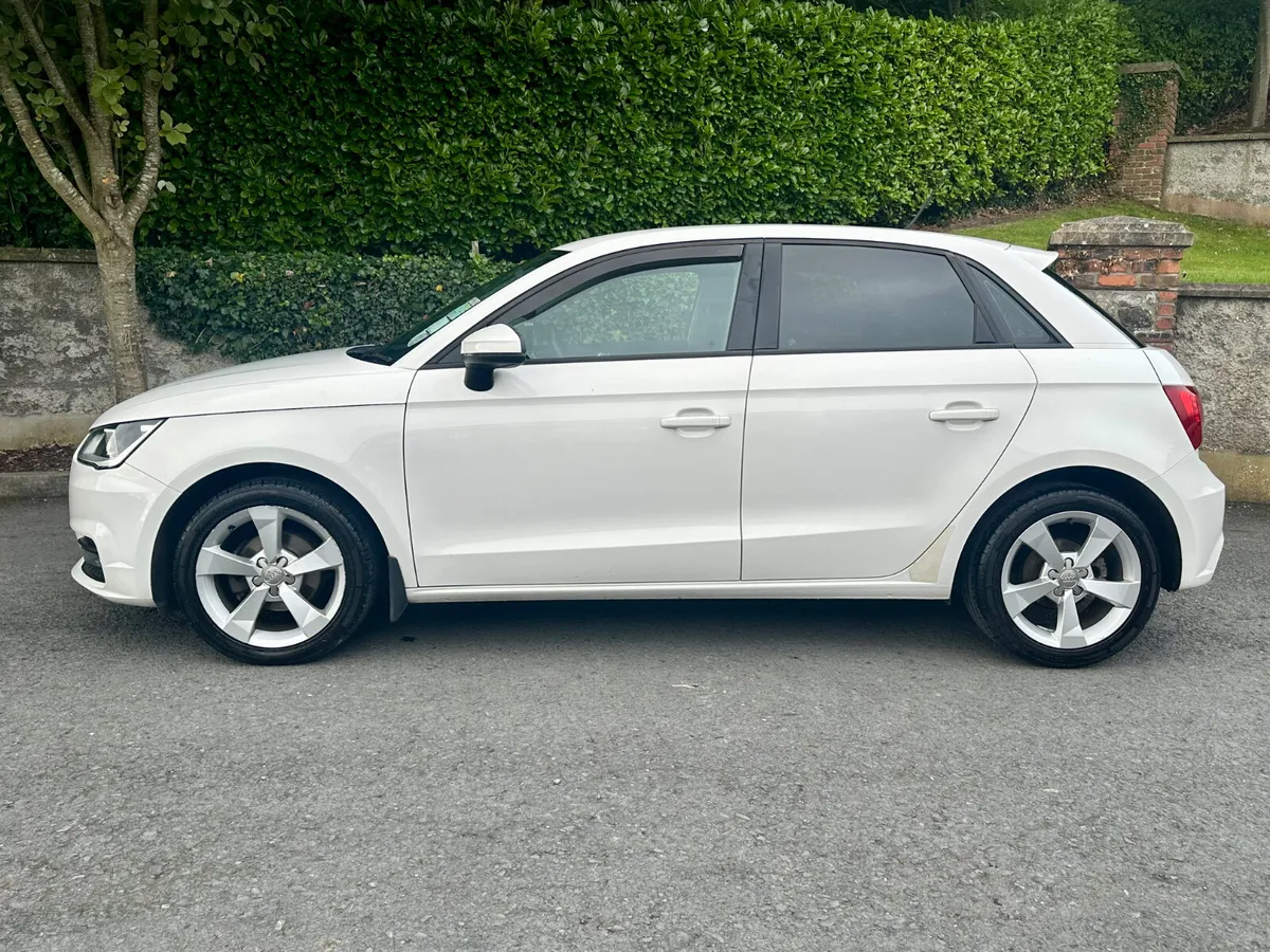 Audi A1 2016 - Image 2