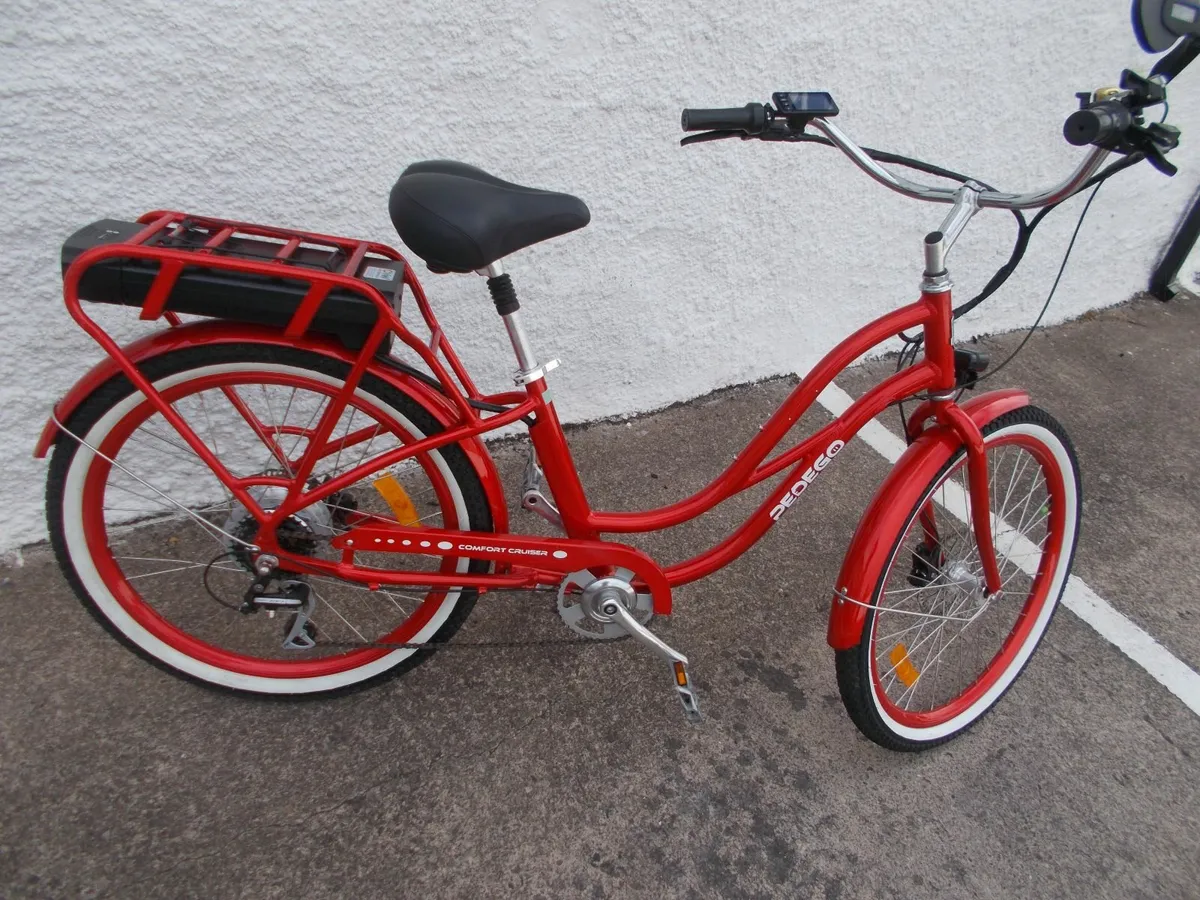 Pedego Comfort Cruiser e-bike - 650km -Just €1,450 - Image 4