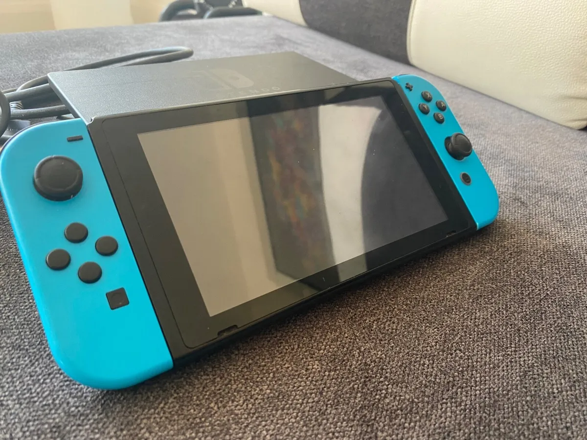 Nintendo Switch - Image 1