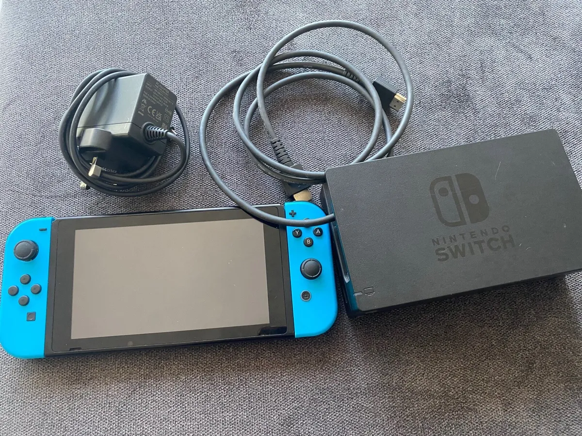 Nintendo Switch - Image 2