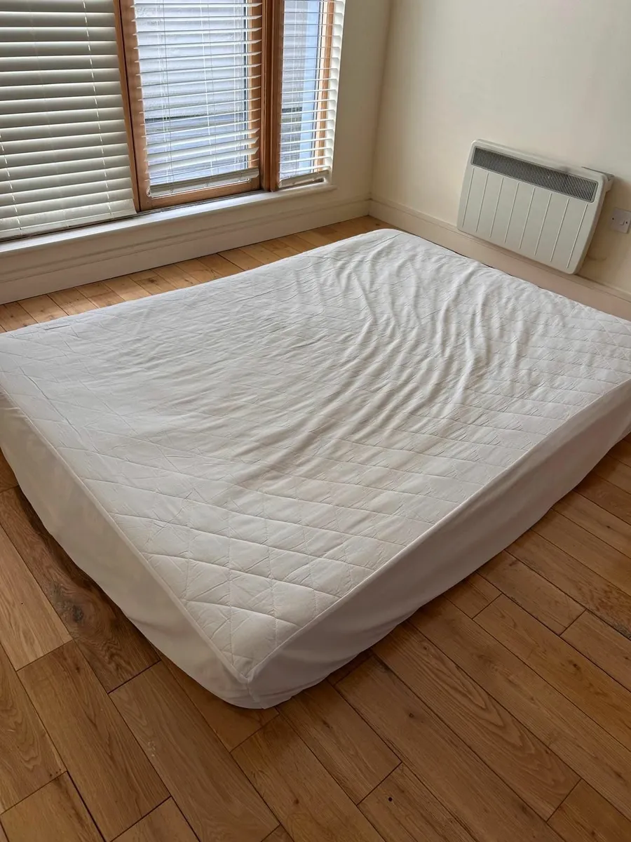 Free to go double bed mattresses(Spring type) - Image 1