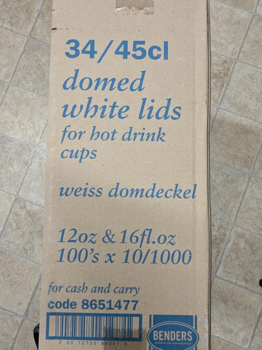 Plastic coffee cup lids - Image 2