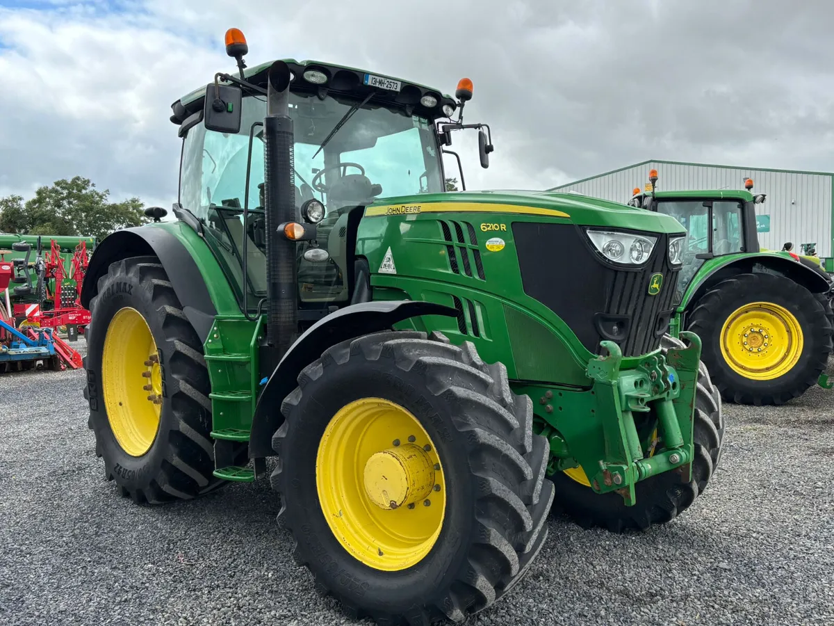 2013 John Deere 6210R - Image 1