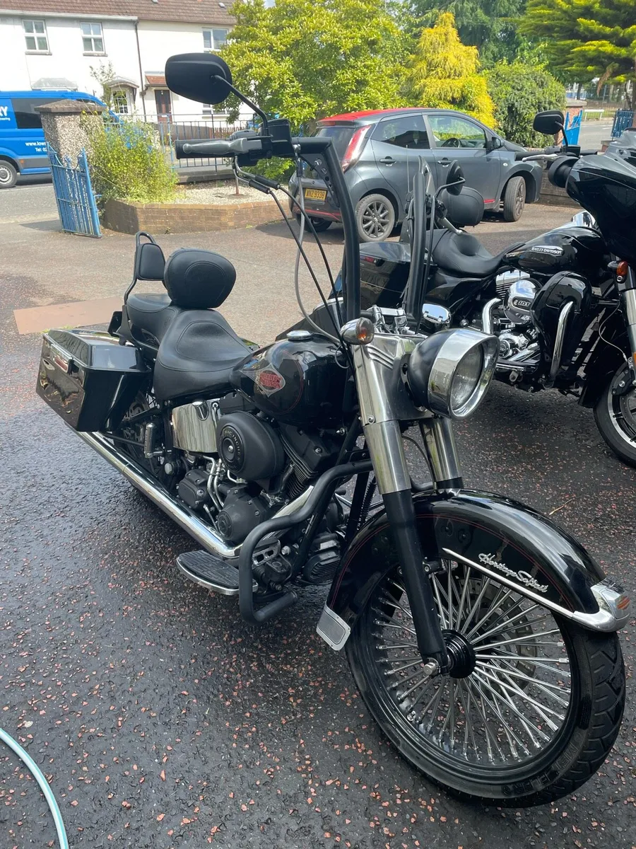2001 Harley Davidson Heritage Softail - Image 1