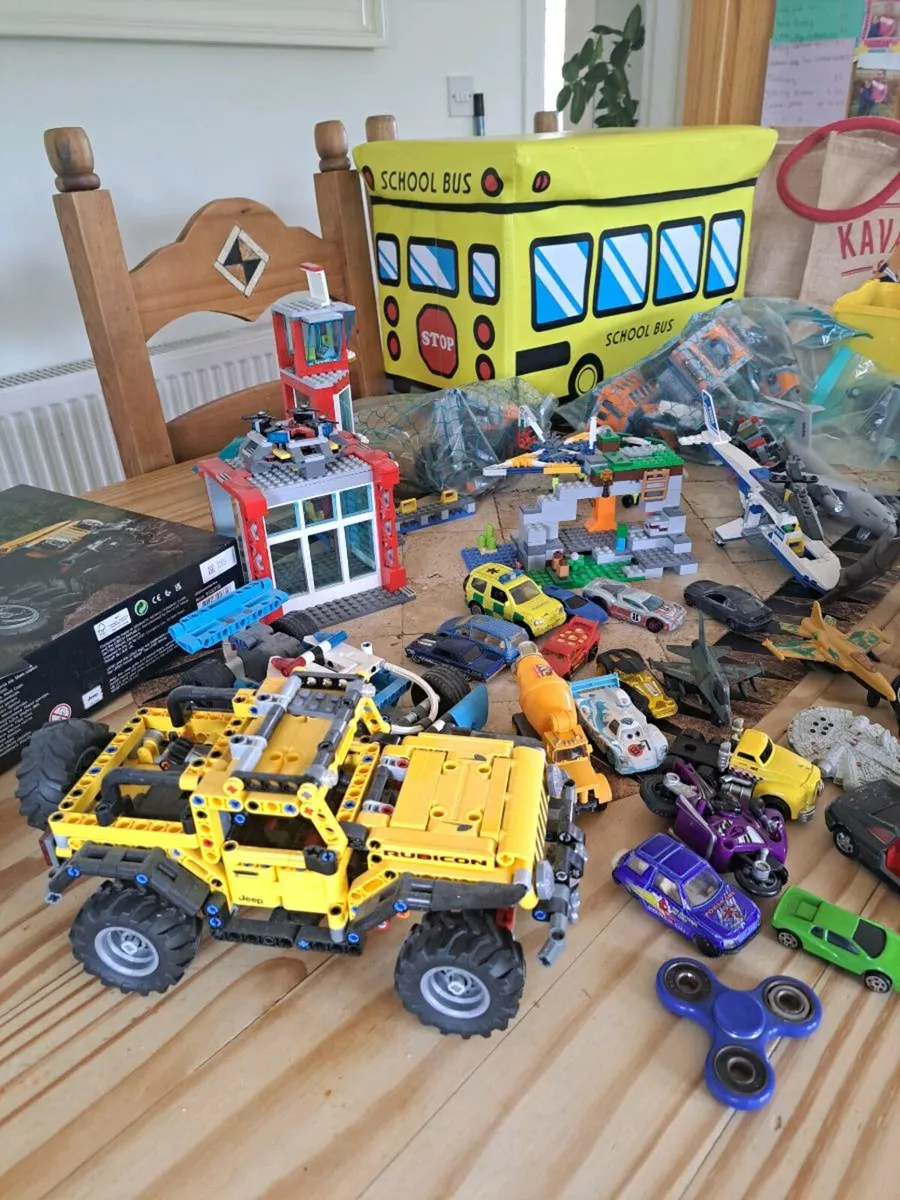 Free boy toys
