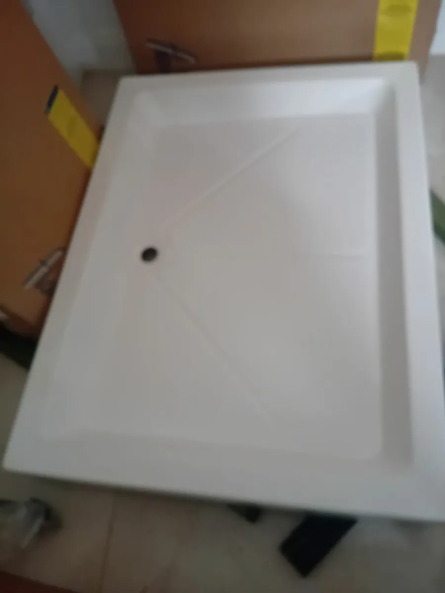 Shower room equipment - Image 1