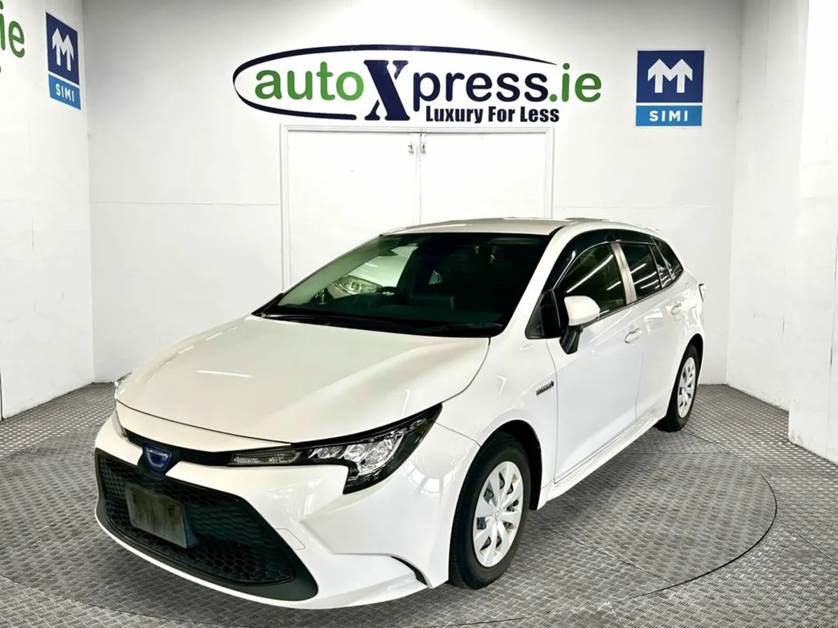 Toyota Corolla TOURING HYBRID 1.8 Automatic, Rever - Image 3
