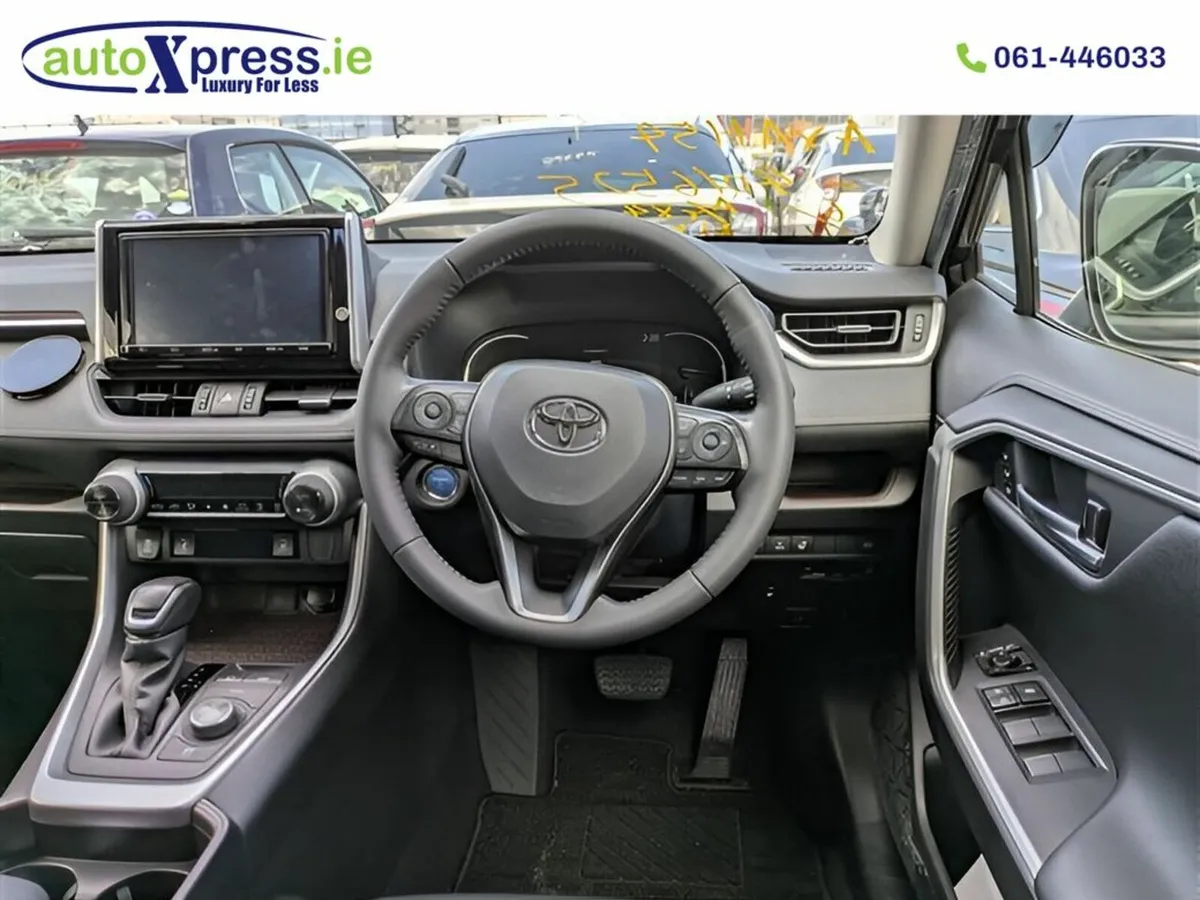 Toyota RAV4 2.5 4WD Automatic - Image 2