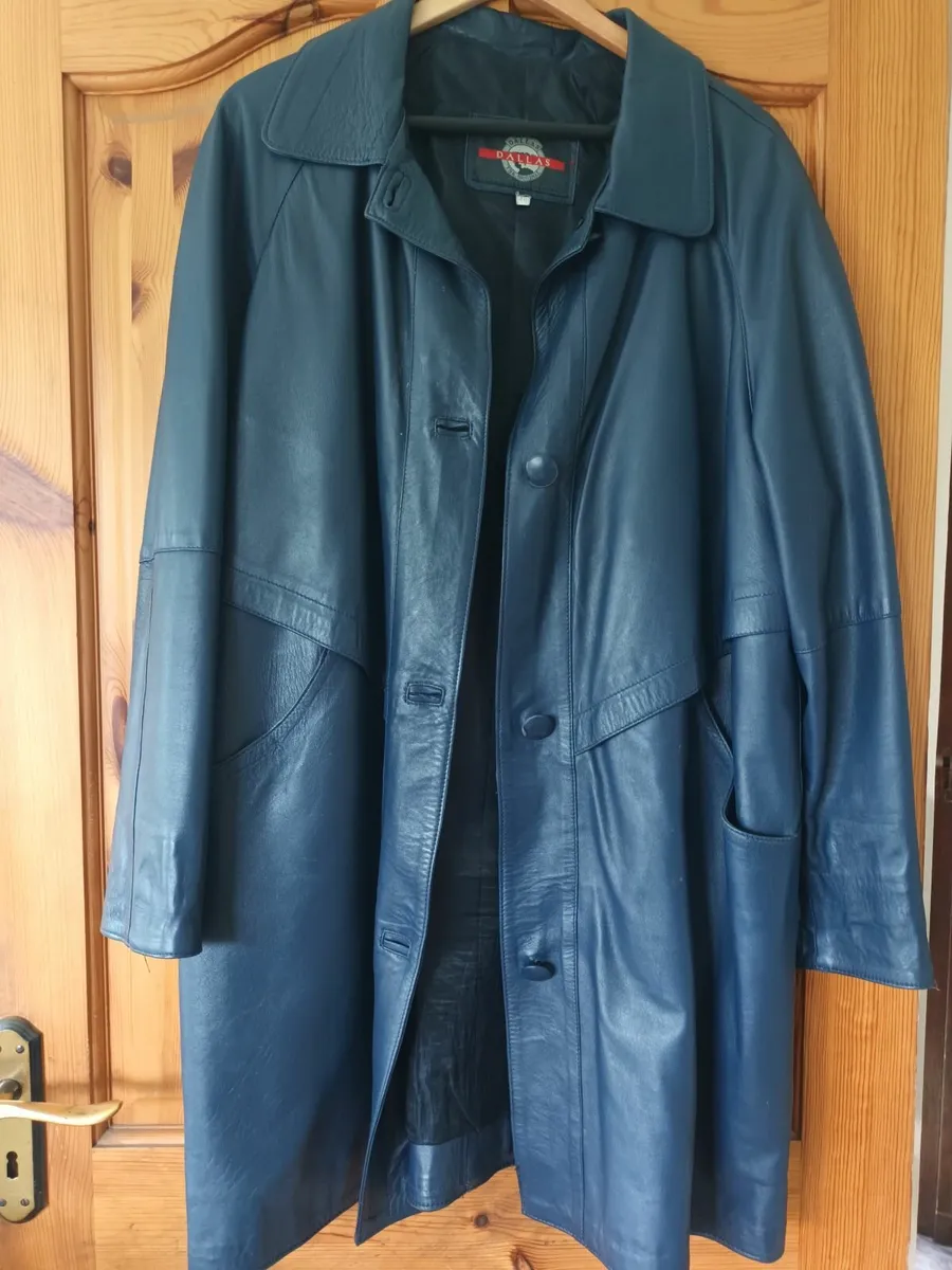 Two ladies coats - Image 1