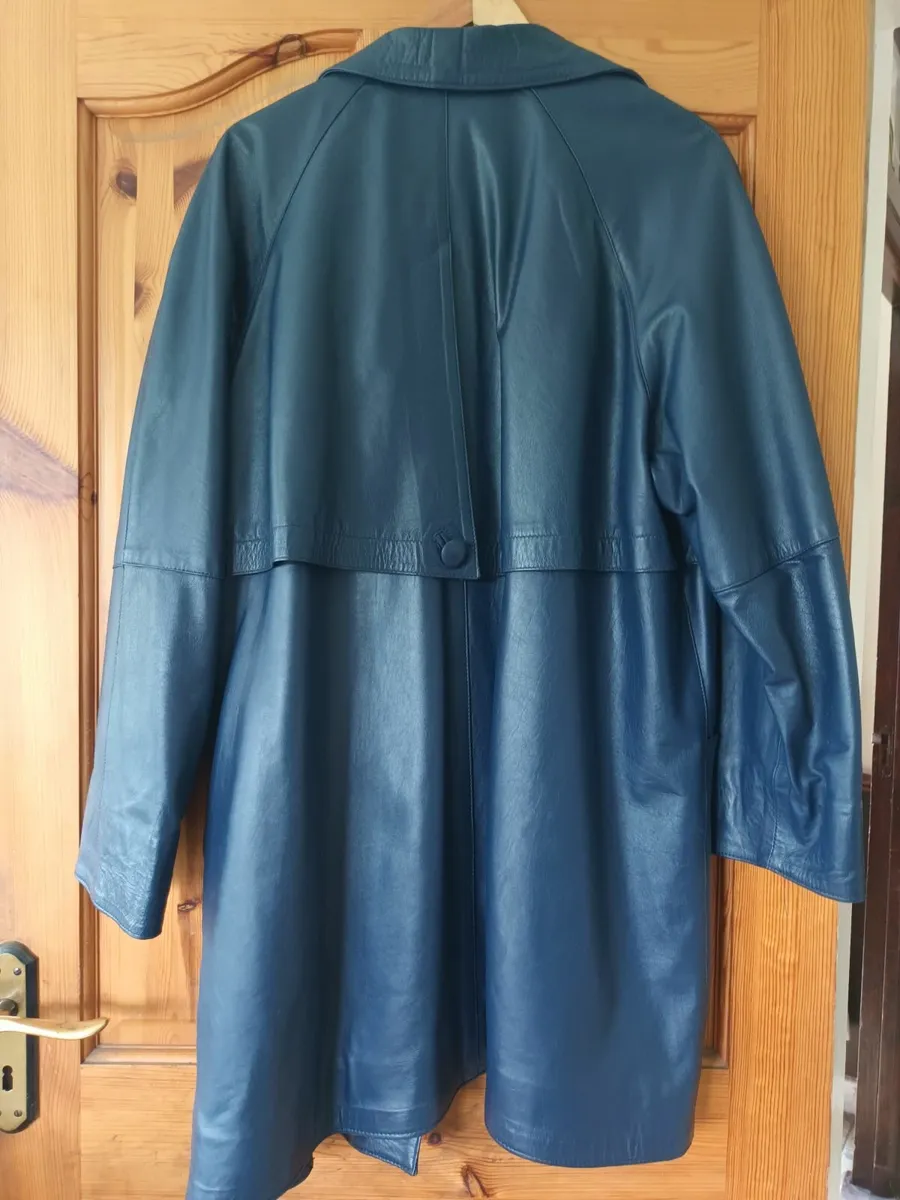 Two ladies coats - Image 3