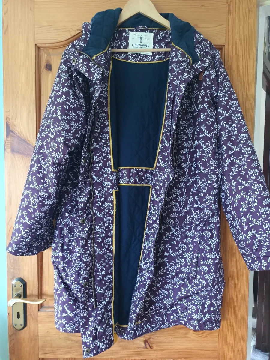Two ladies coats - Image 4