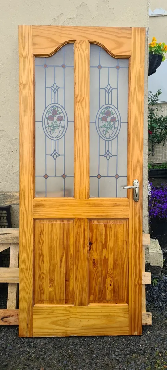 Solid Pine Regency door with decorative glass,