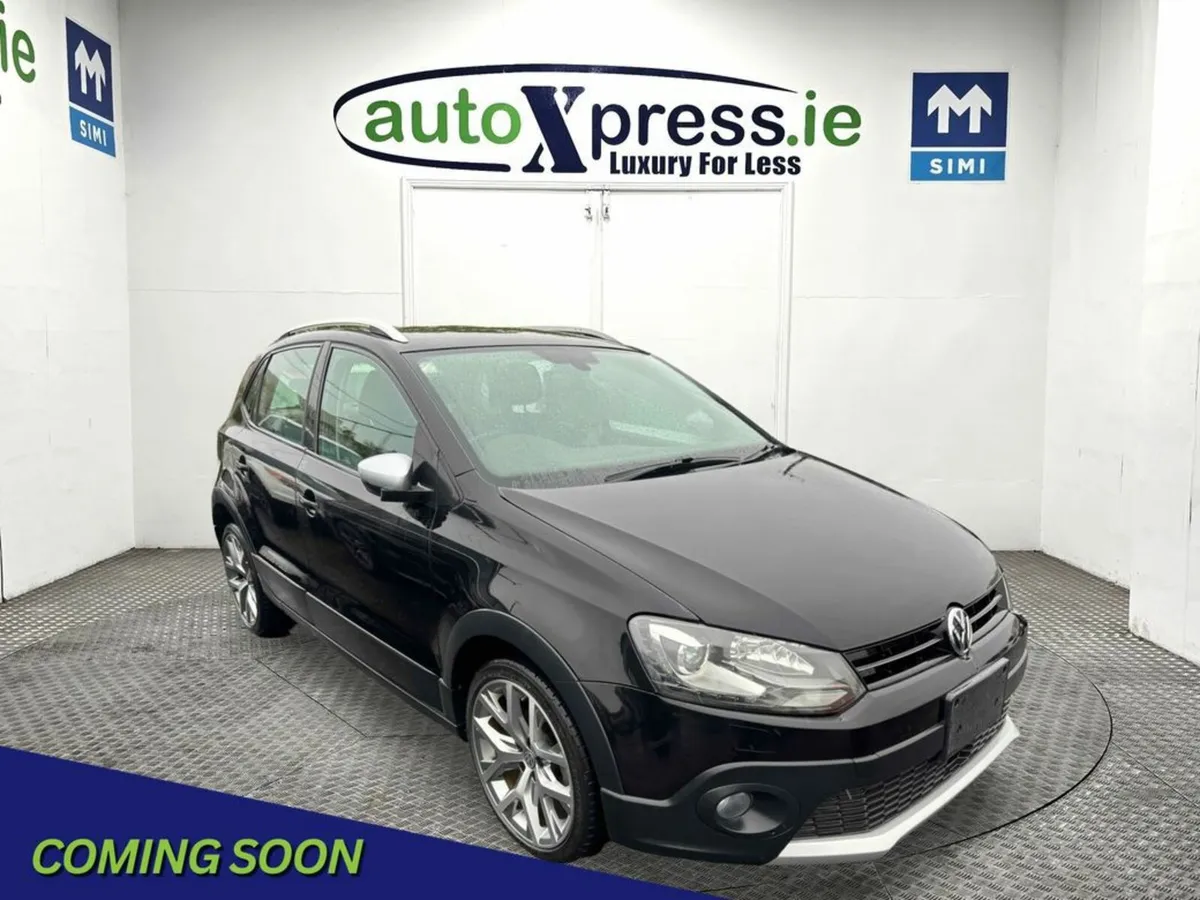 Volkswagen Polo CROS 1.2 TSI Automatic, Reversing - Image 1