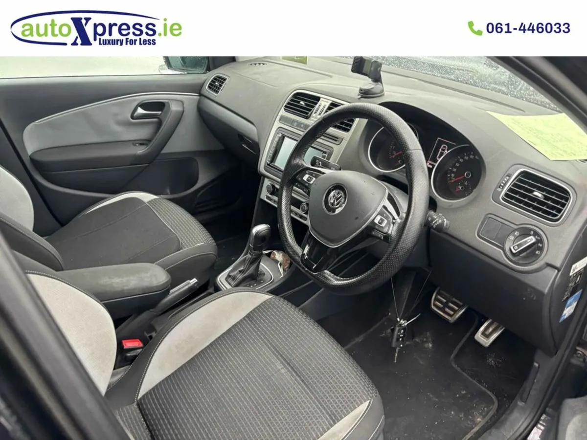 Volkswagen Polo CROS 1.2 TSI Automatic, Reversing - Image 2