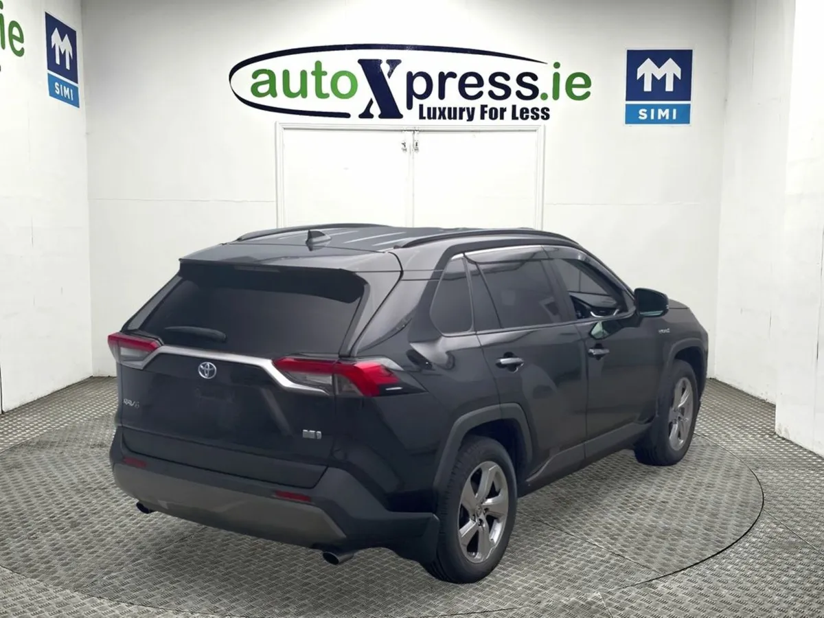 Toyota RAV4 HYBRID G 4WD Automatic - Image 2