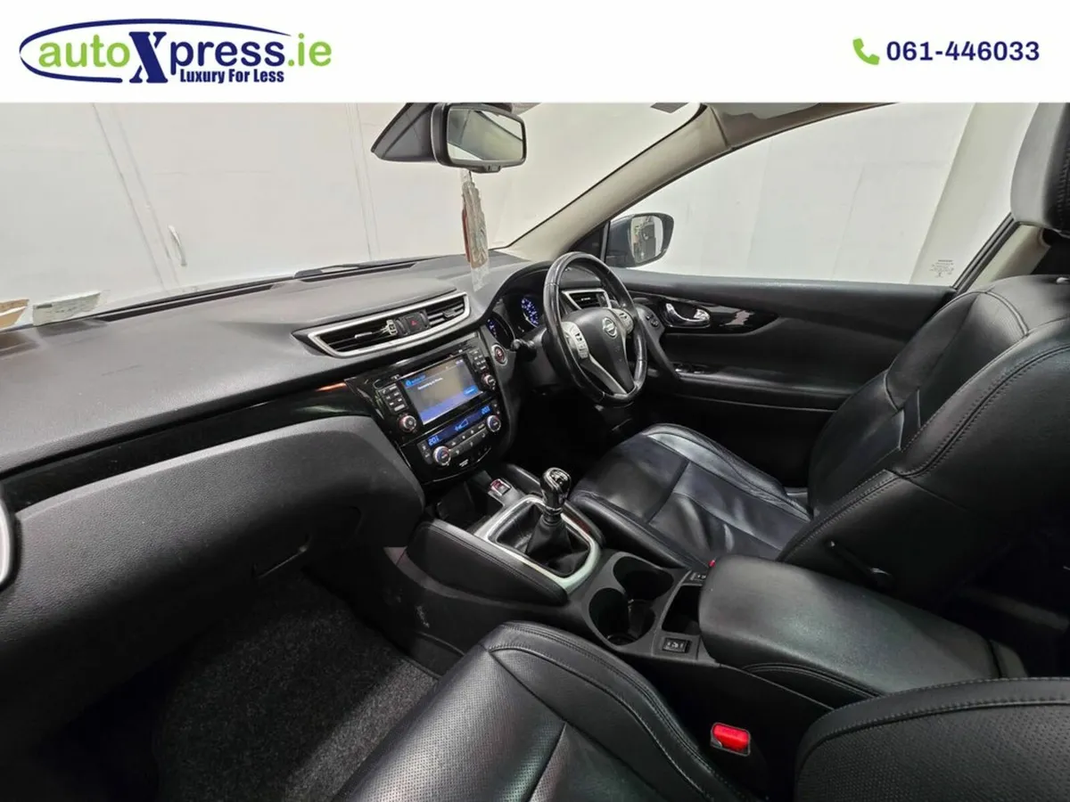 Nissan Qashqai 1.5 DCI Tekna Panoramic Sunroof, Re - Image 4
