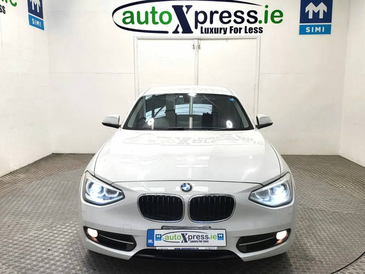 BMW 1-Series 118D Sport Automatic, Reverse camera - Image 3