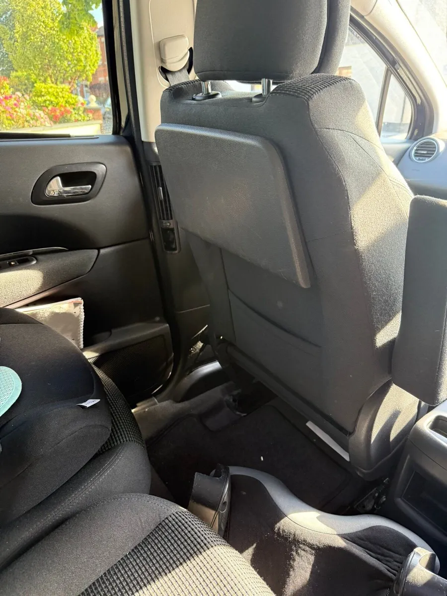 Peugeot 5008 2013 - Image 3