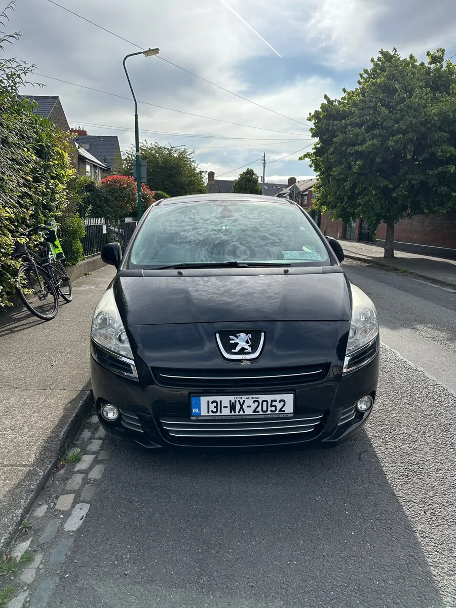 Peugeot 5008 2013 - Image 1