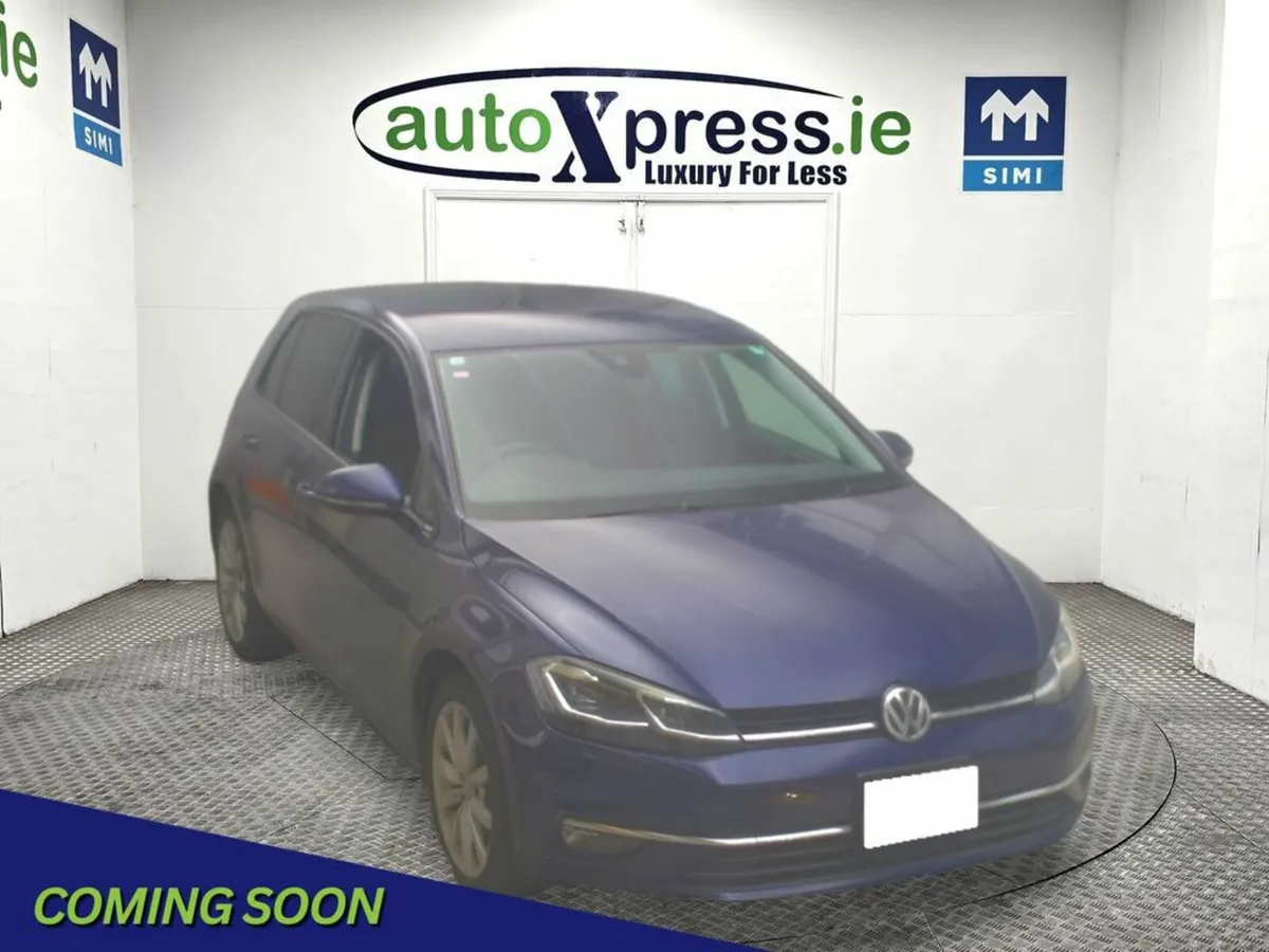 Volkswagen Golf 1.2 TSI Automatic, Reversing camer - Image 1