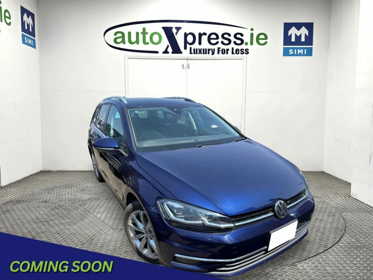 Volkswagen Golf 1.2 TSI Automatic, Reversing camer - Image 1