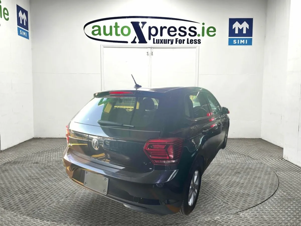 Volkswagen Polo 1.0 TSI Automatic, Reversing camer - Image 3