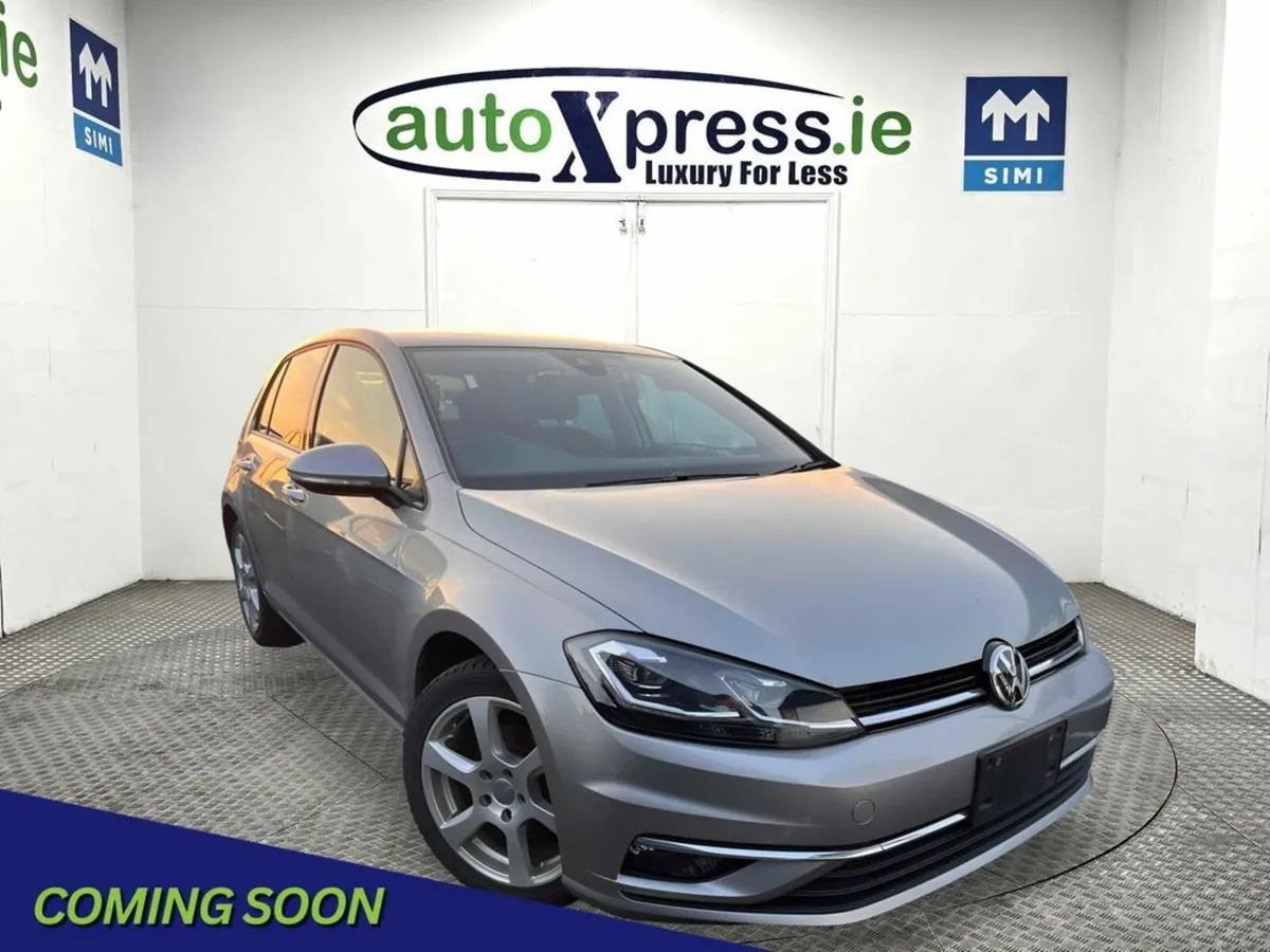 Volkswagen Golf 1.2 TSI Automatic, Reversing camer - Image 1