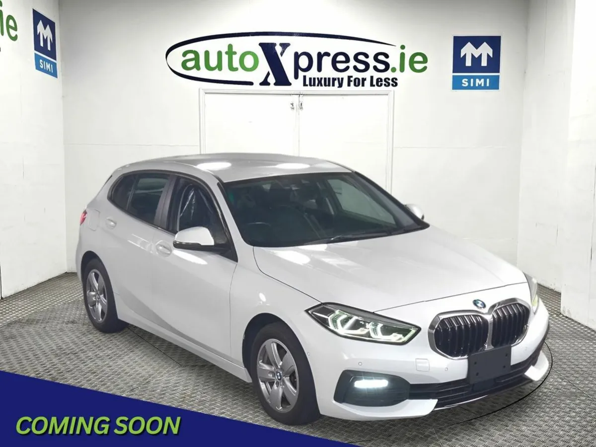 BMW 1-Series 118D PLAY Automatic, Reversing camera - Image 1