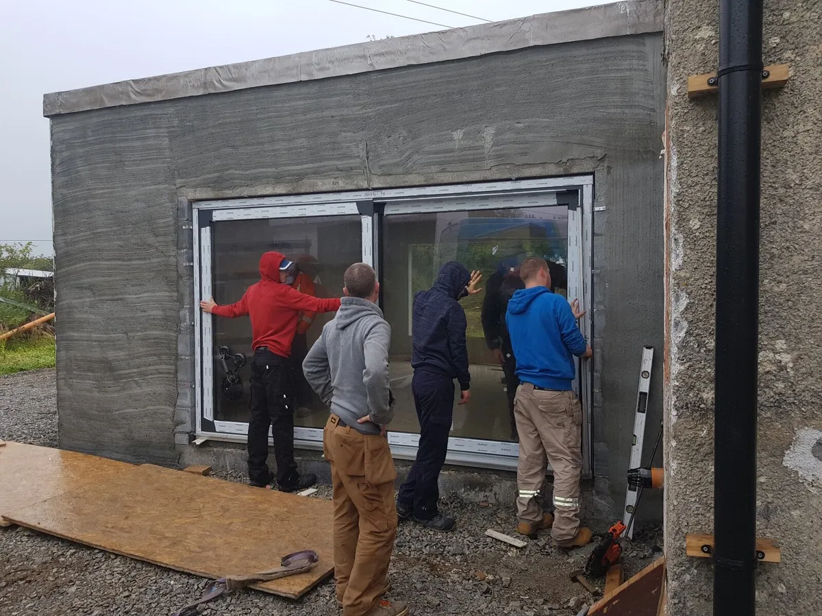 Lift and slide patio doors - Image 4