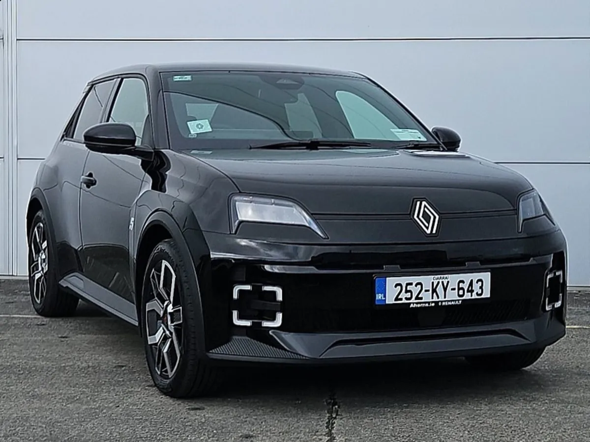 Renault 5 Ev40 150hp Techno - Image 1