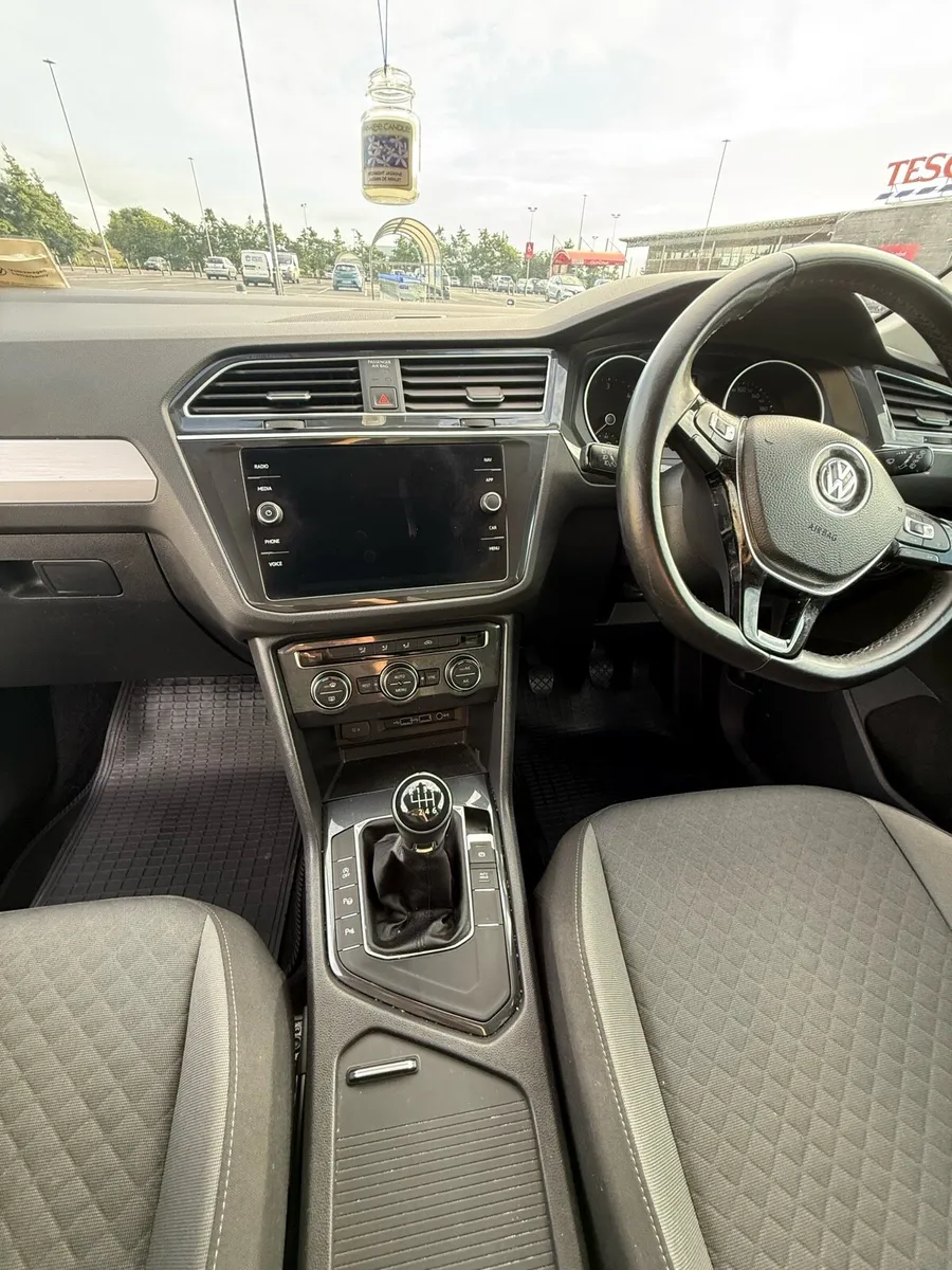 Volkswagen Tiguan 2.0 Comfortline - Image 2