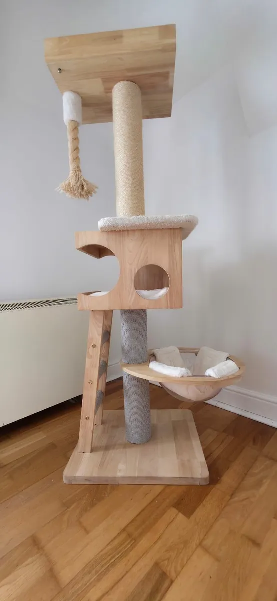XXL White cat tree - Image 1
