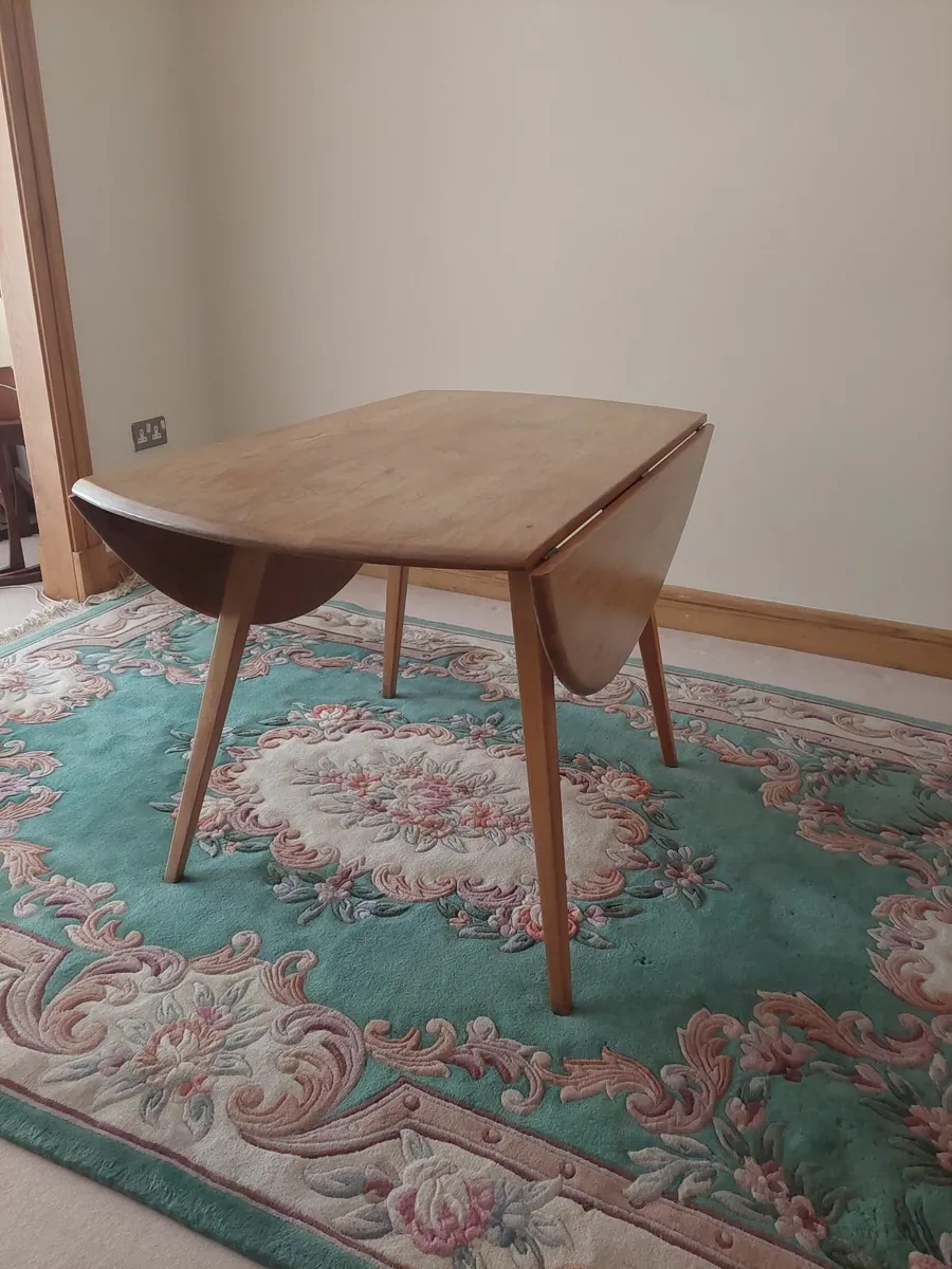 Ercol Blonde Drop Leaf Circular Dining Table - Image 3