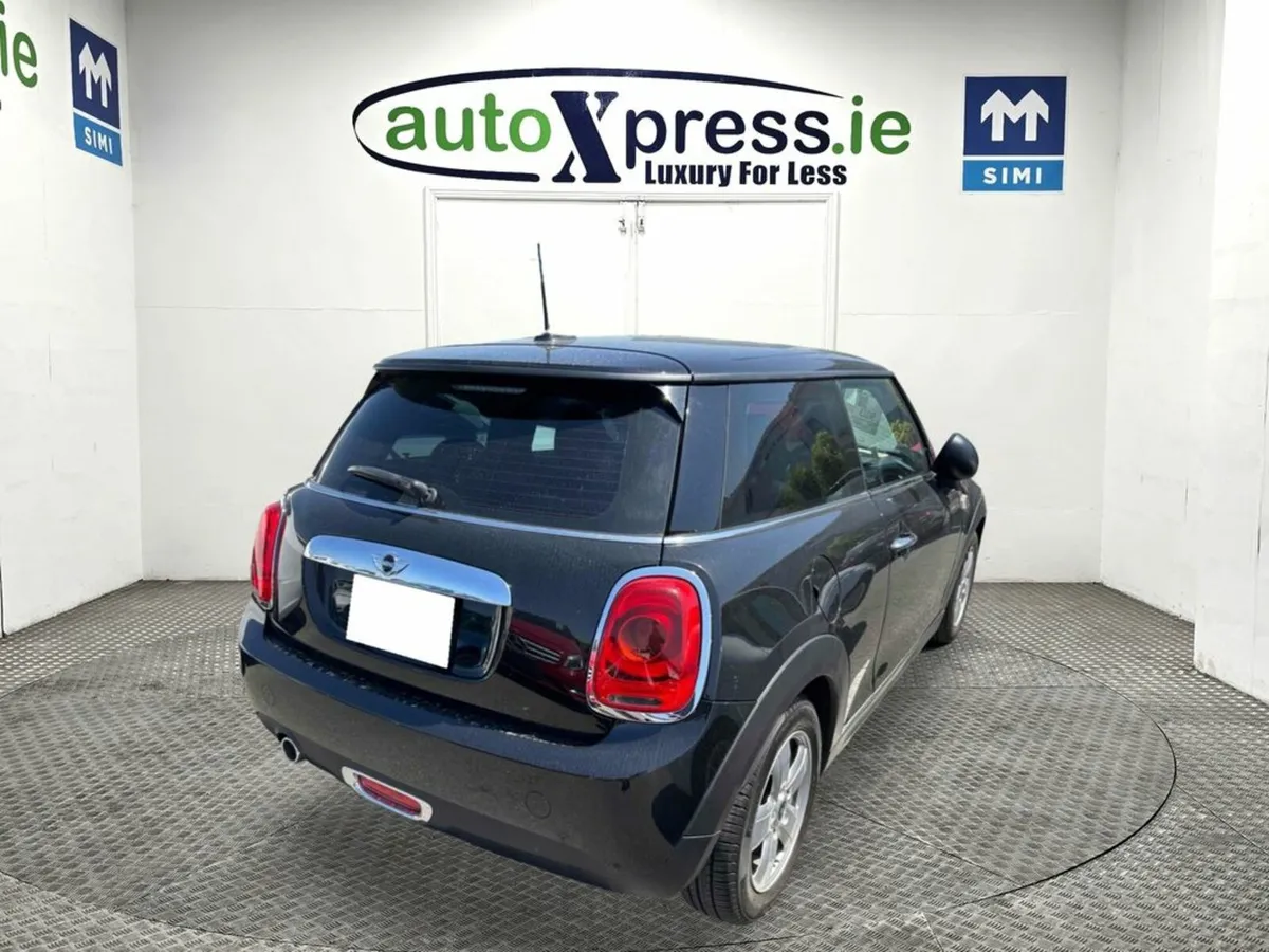Mini Cooper ONE 1.5 Automatic - Image 3