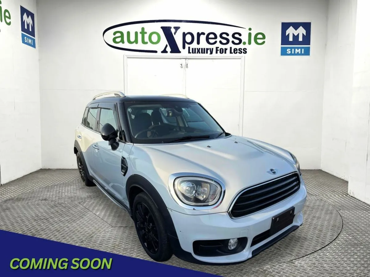 Mini Cooper CROSSOVER 2.0 Automatic - Image 1