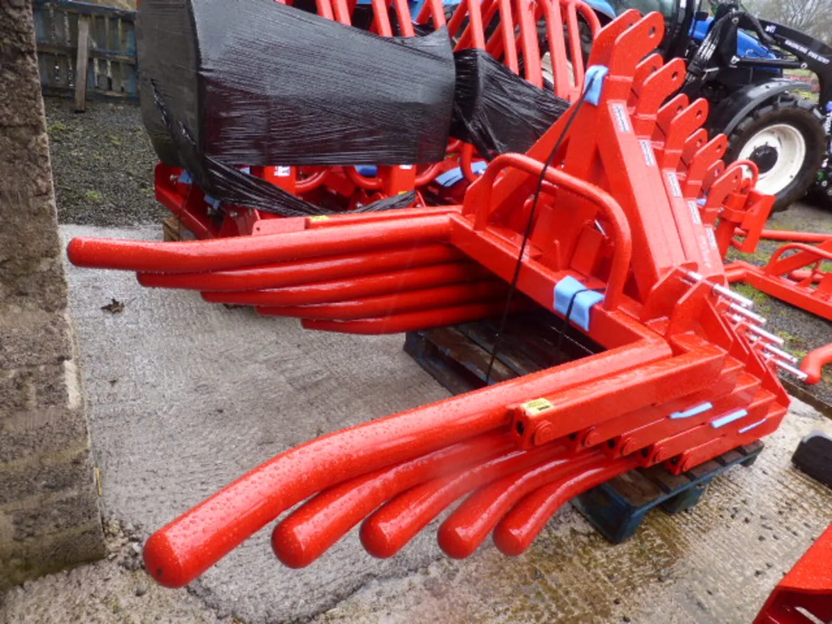 Nugent Single Bale Lifter - Image 1